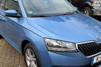Skoda Fabia 106.300 km 10.490 &euro; Herne 44625