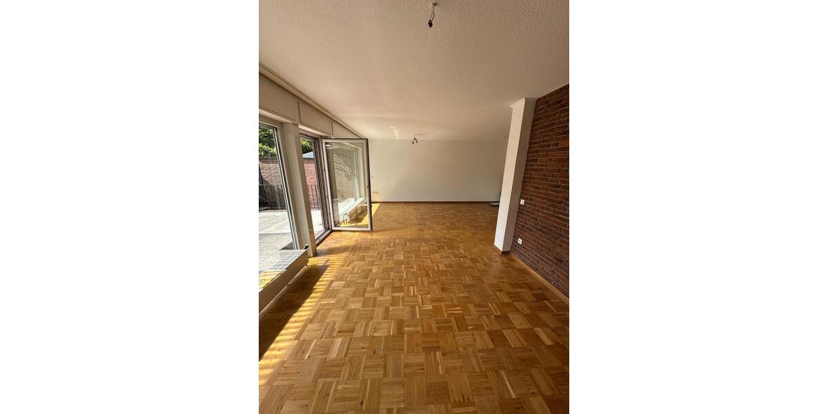 Reihenhaus Meerbusch Kierst - 5.5 Zimmer, 135 m&sup2;, 1.749&euro; | Angebot:26020623