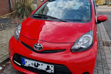 Toyota Aygo (X) 101.493 km 4.200 &euro; Neukirchen-Vluyn 47506