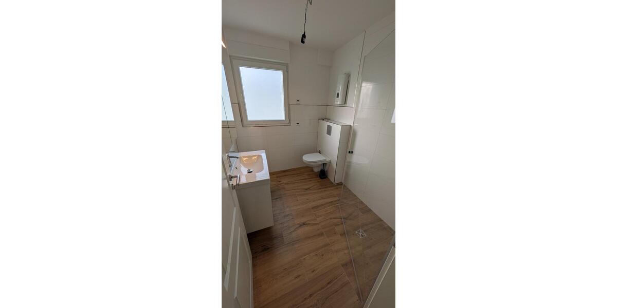 Erstbezug der Extraklasse – Garten, Terrassen & Bürofläche zimmer