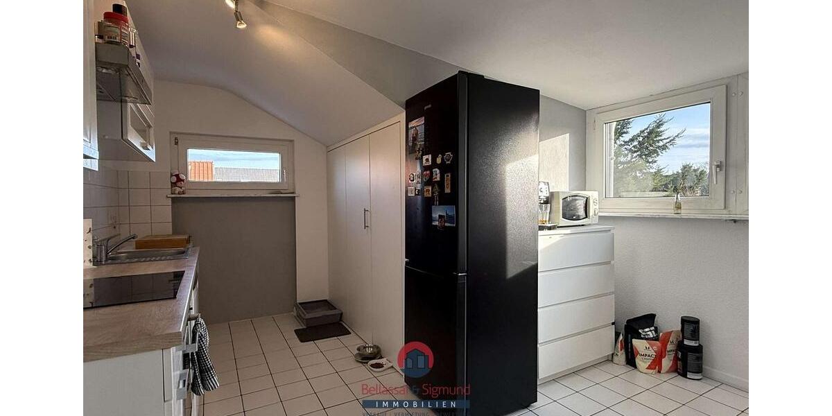 KREFELD - SCHÖNE 2-ZIMMERWOHNUNG DIREKT AM BISMARCKPLATZ 2 zimmer