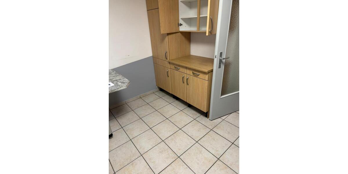 Helle 3-Zimmer-Wohnung mit ca. 98 m² – großzügiger Wohnbereich, Küche inkl. 3 zimmer