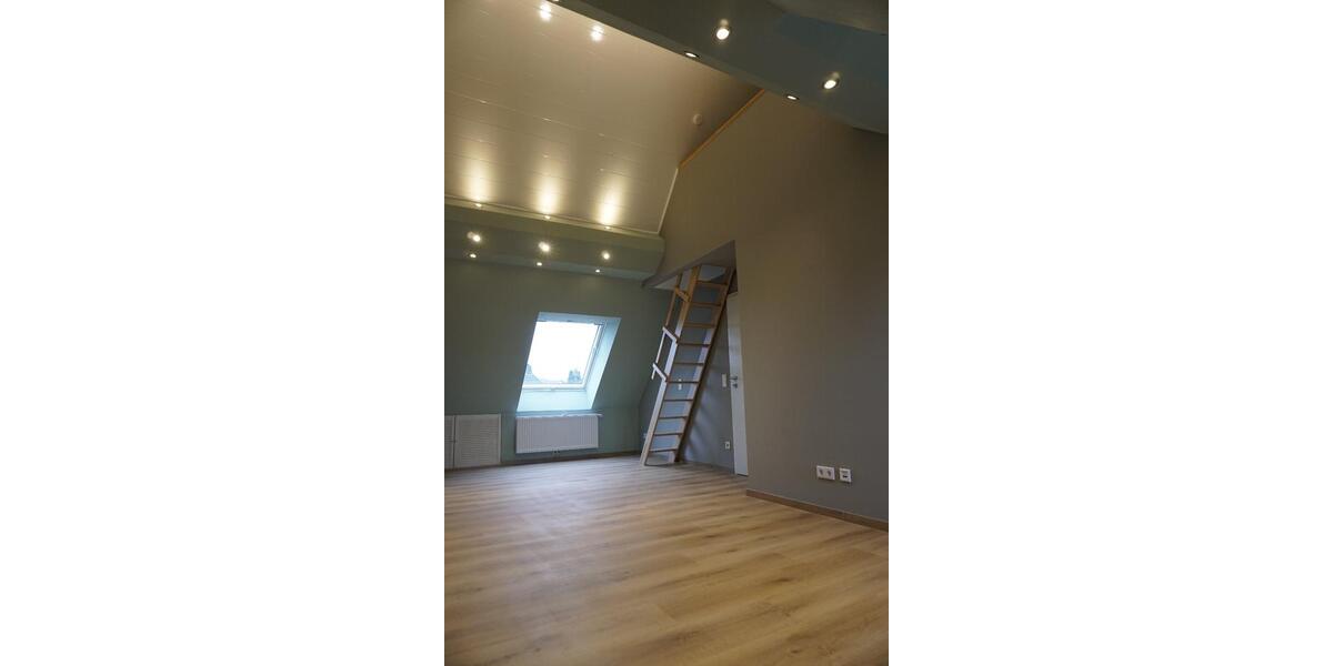 Etagenwohnung Hattingen Blankenstein - 4 Zimmer, 110 m&sup2;, 1.400&euro; | Angebot:26399868