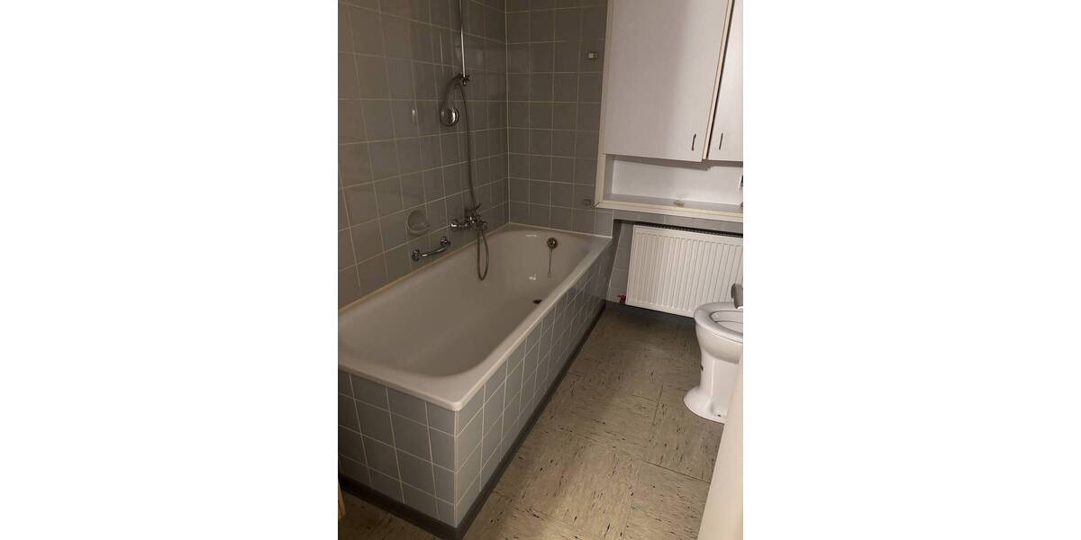 Mehrfamilienhaus, Wohnhaus Krefeld Cracau - 7 Zimmer, 199 m&sup2;, 590.000&euro; | Angebot:23964215