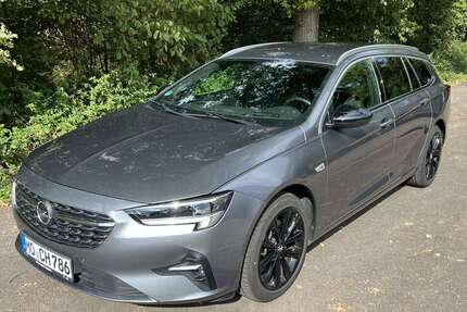 Opel Insignia 97.000 km 15.900 € Moers 47447