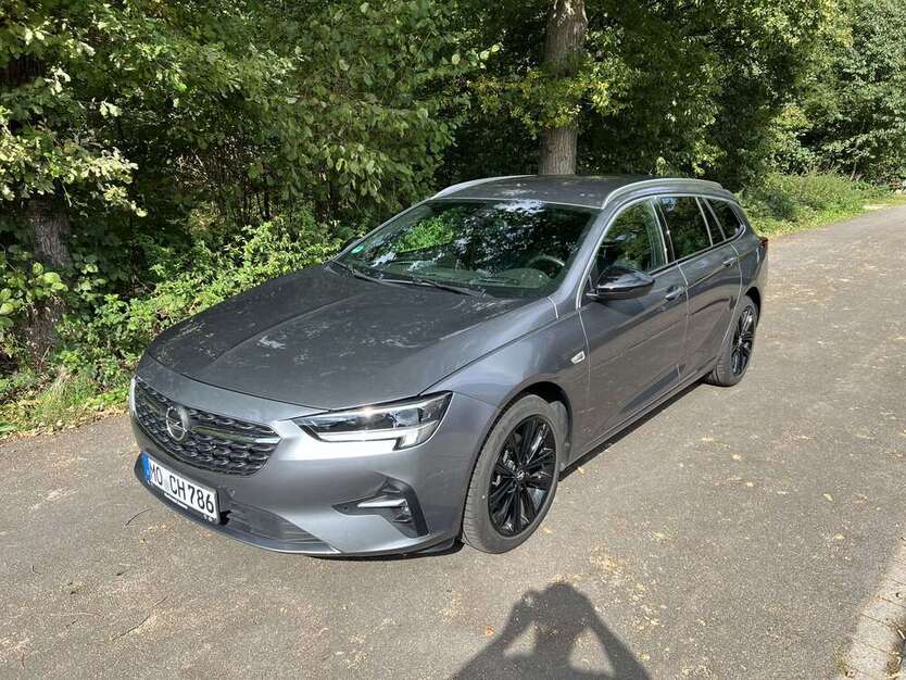 Opel Insignia 97.000 km 15.900 € Moers 47447