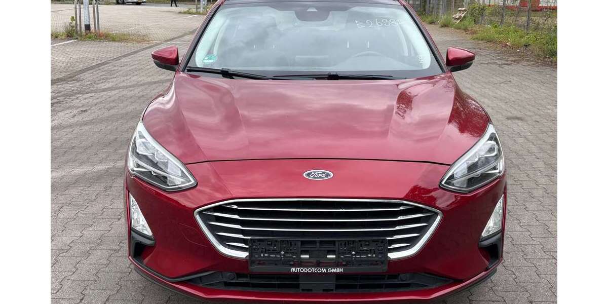 Ford Focus 148.143 km 9.900 &euro; Duisburg 47055