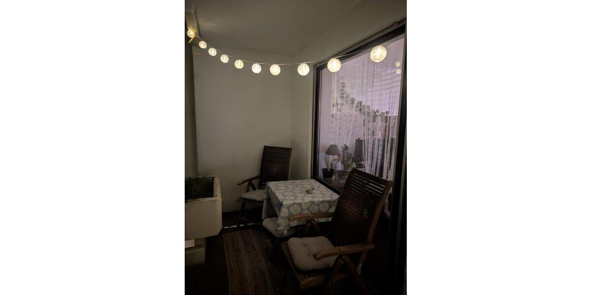 Etagenwohnung Düsseldorf Oberbilk - 2 Zimmer, 60 m&sup2;, 1.390&euro; | Angebot:26411570