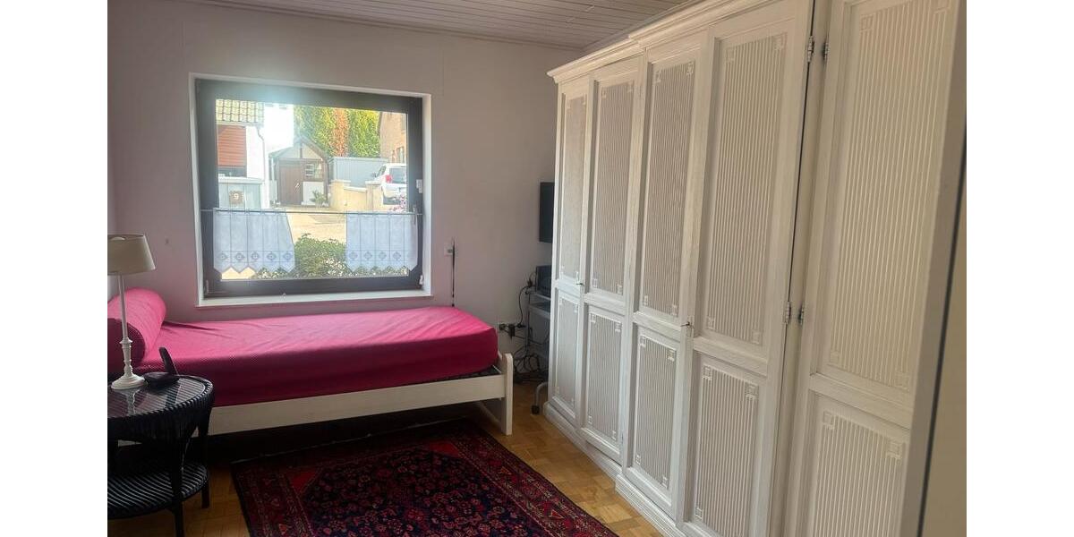 Erdgeschoßwohnung Bochum Bochum-Nord - 4 Zimmer, 125 m&sup2;, 1.950&euro; | Angebot:26349053