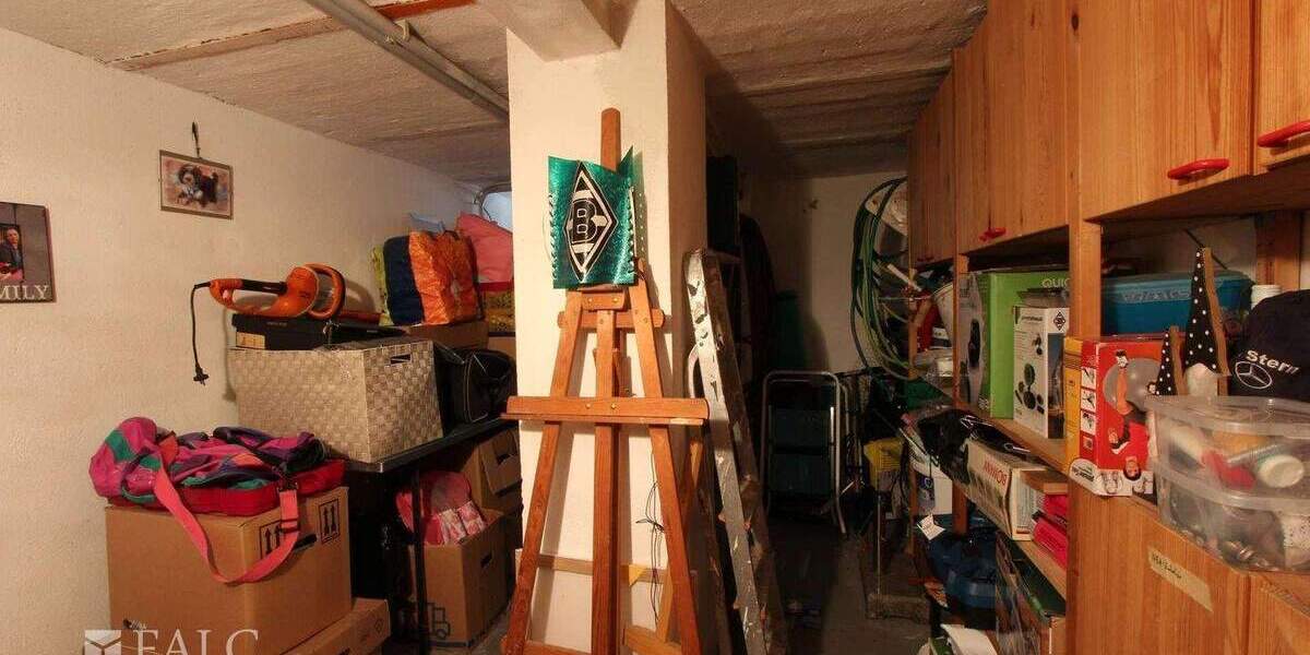 Reihenmittelhaus Oberhausen - Sterkrade Sterkrade-Mitte - 1 Zimmer, 300 m&sup2;, 369.000&euro; | Angebot:25683252