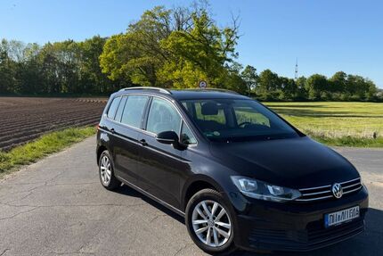 VW Touran 191.000 km 12.990 &euro; Duisburg 47198