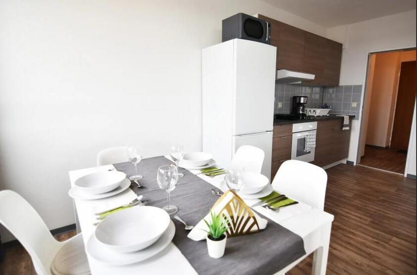 Schöne, helle 3,5-Zi-Whg, Balkon, Duisburg (19.OG)