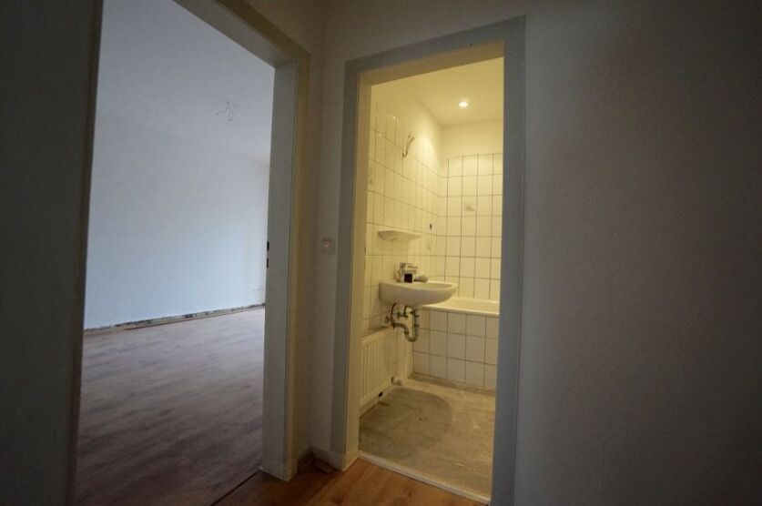 Schöne 3 Zimmer Wohnung im gepflegten Haus ! 3 zimmer