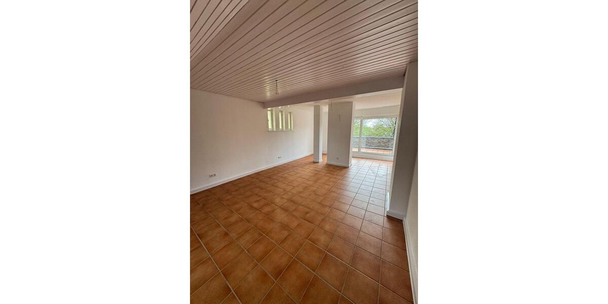Dachgeschoßwohnung Wesel - 3 Zimmer, 90 m&sup2;, 990&euro; | Angebot:26321936