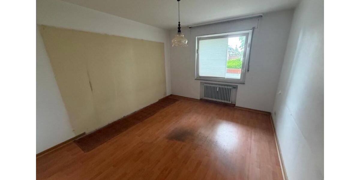 Erdgeschoßwohnung Gelsenkirchen Ückendorf - 5 Zimmer, 101 m&sup2;, 169.000&euro; | Angebot:27077718