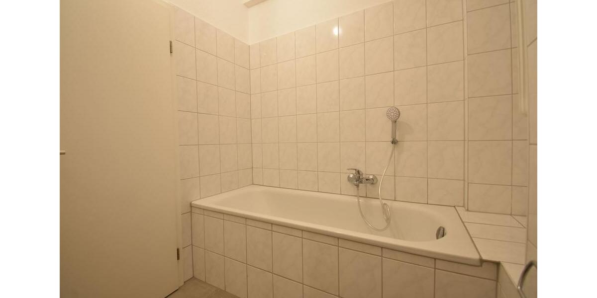 RENOVIERT! Apartment mit Balkon & Wintergarten zu vermieten 1 zimmer