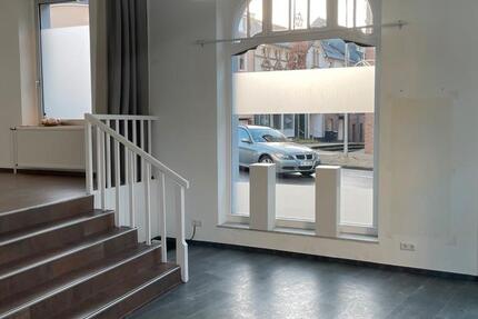 Helles Ladenlokal in zentraler Innenstadtlage von Wülfrath zimmer
