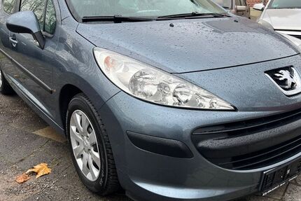 Peugeot 207 99.000 km 3.490 &euro; Duisburg 47138