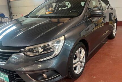 Renault Megane 156.269 km 7.399 &euro; Rheinberg 47495