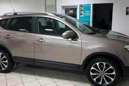 Nissan Qashqai 51.998 km 9.999 &euro; Voerde 46562