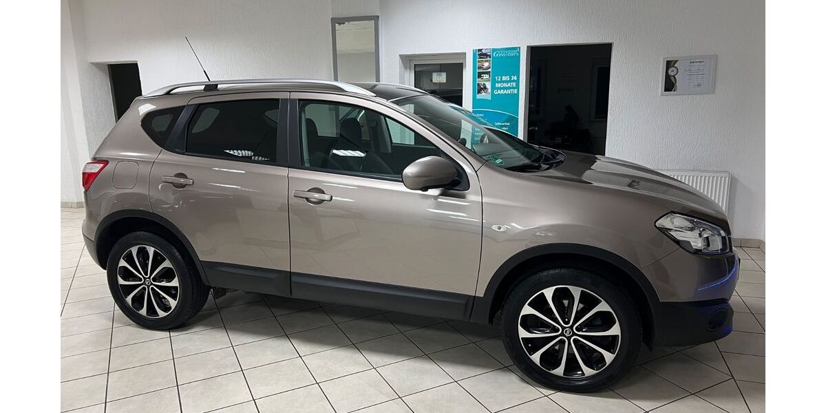 Nissan Qashqai 51.998 km 9.999 &euro; Voerde 46562