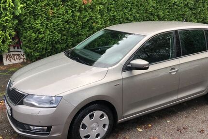 Skoda Rapid 89.700 km 9.900 &euro; Bochum 44795