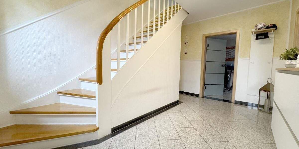 Einfamilienhaus Oberhausen Schwarze Heide - 7 Zimmer, 595.000&euro; | Angebot:25611510