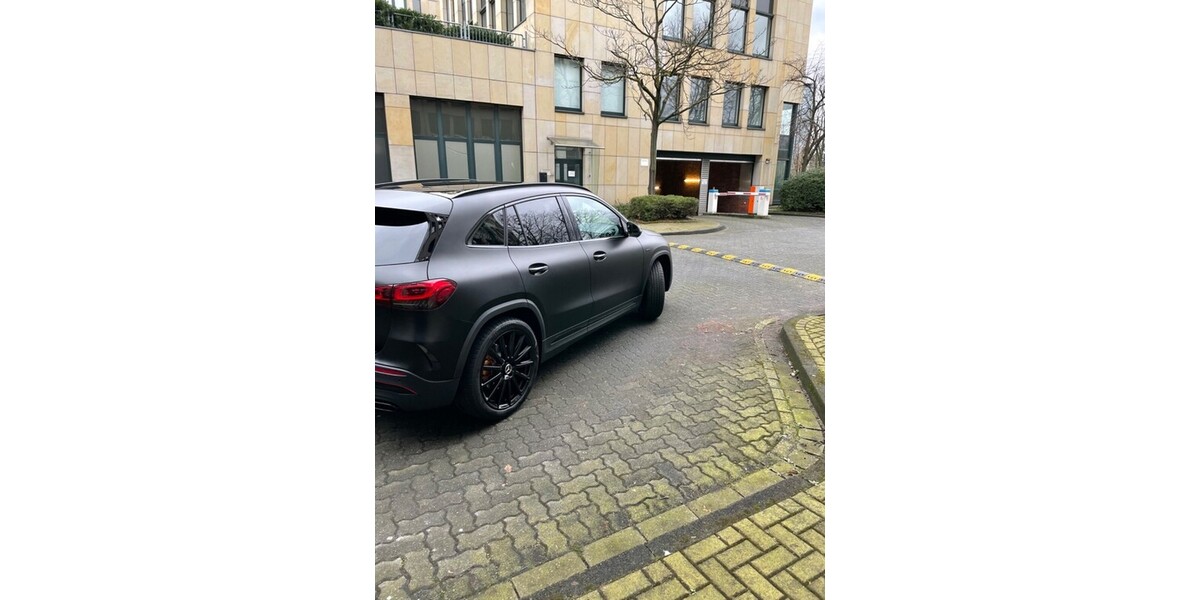 Mercedes-Benz GLA-Klasse 60.000 km 45.000 &euro; Düsseldorf 40213