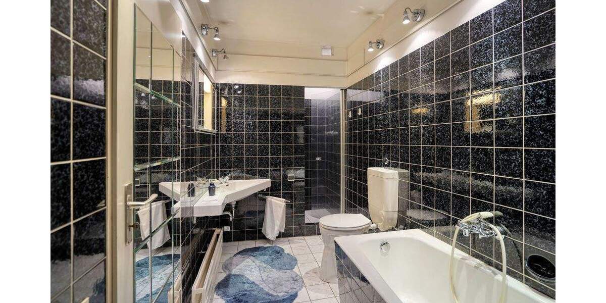 Mehrfamilienhaus, Wohnhaus Bochum Wiemelhausen - 9 Zimmer, 275 m&sup2;, 695.000&euro; | Angebot:25567204