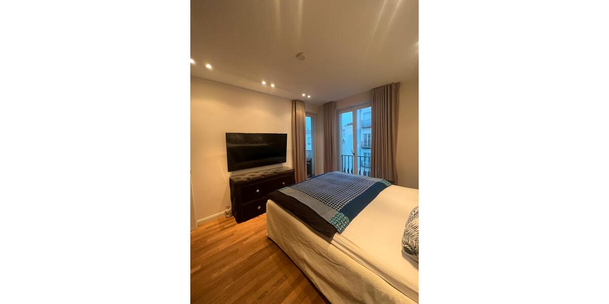 Etagenwohnung Düsseldorf Heerdt - 2 Zimmer, 65 m&sup2;, 650.000&euro; | Angebot:27096074
