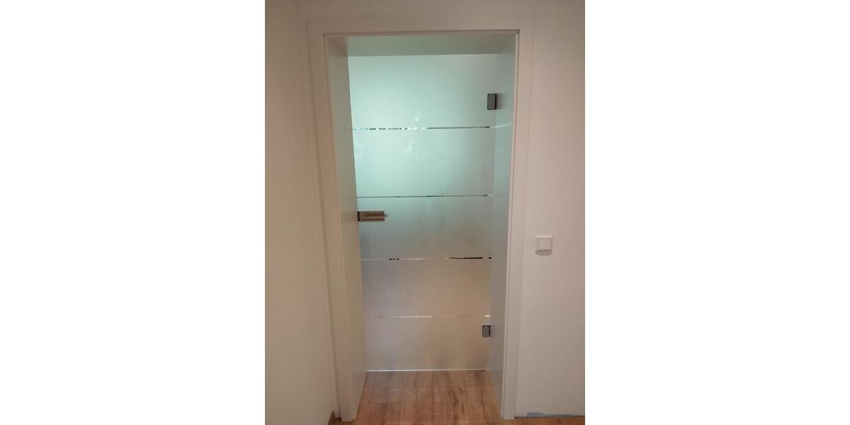 Dachgeschosswohnung *** Erstbezug nach vollständiger Sanierung ** 3 zimmer