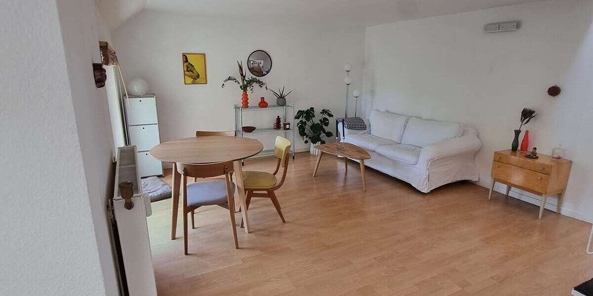 Etagenwohnung Krefeld Cracau - 3 Zimmer, 77 m&sup2;, 640&euro; | Angebot:26567302
