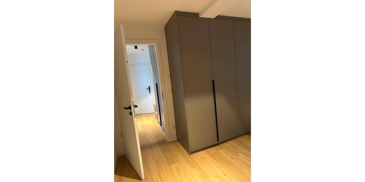 Dachgeschoßwohnung Düsseldorf Flingern Süd - 2 Zimmer, 50 m&sup2;, 1.200&euro; | Angebot:25151052
