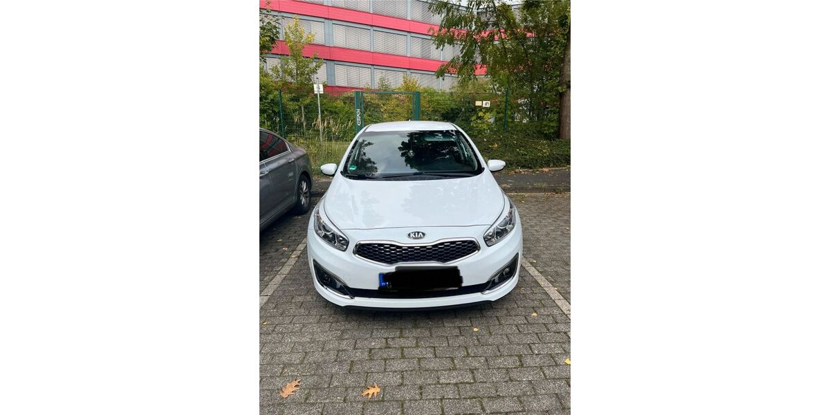 Kia ceed / Ceed 123.200 km 9.500 &euro; Recklinghausen 45665