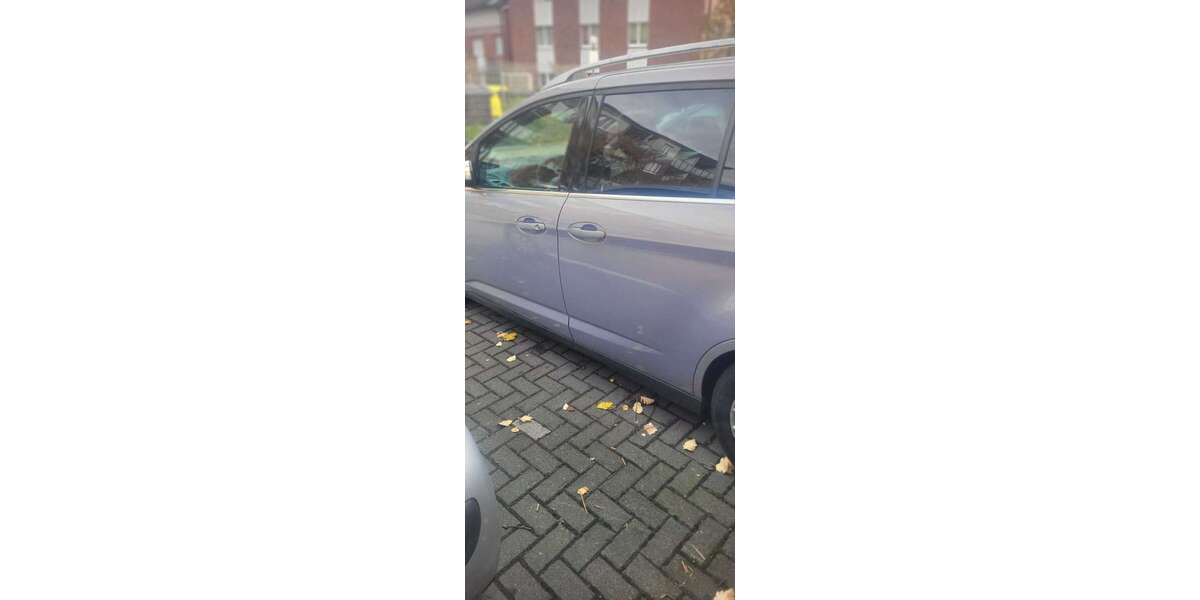 Ford C-Max 154.000 km 4.800 &euro; Düsseldorf 40472