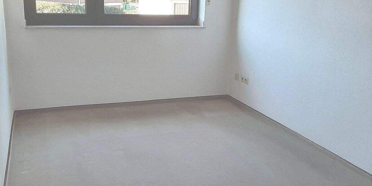 Etagenwohnung Duisburg Buchholz - 3 Zimmer, 81 m&sup2;, 650&euro; | Angebot:25360753