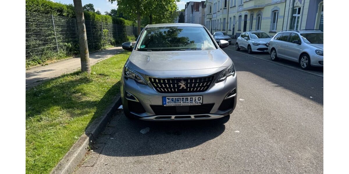 Peugeot 3008 105.200 km 16.000 &euro; Essen 45141