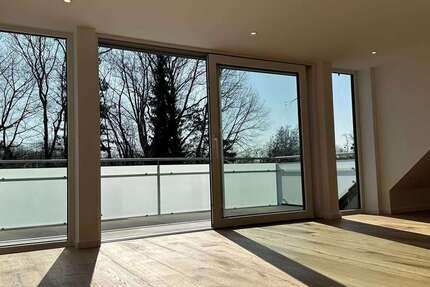 Wohnung zum Kaufen in Düsseldorf 535.000 € 106 m² 3 zimmer