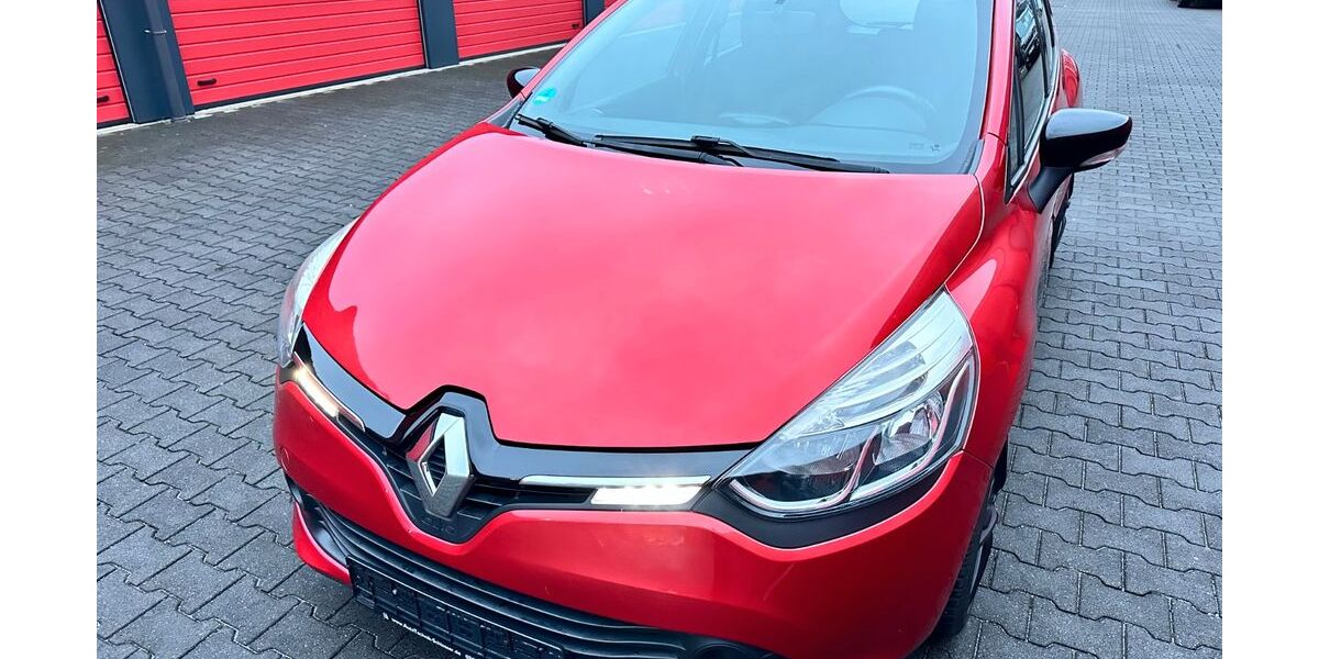 Renault Clio 50.415 km 7.100 &euro; Oberhausen 46145