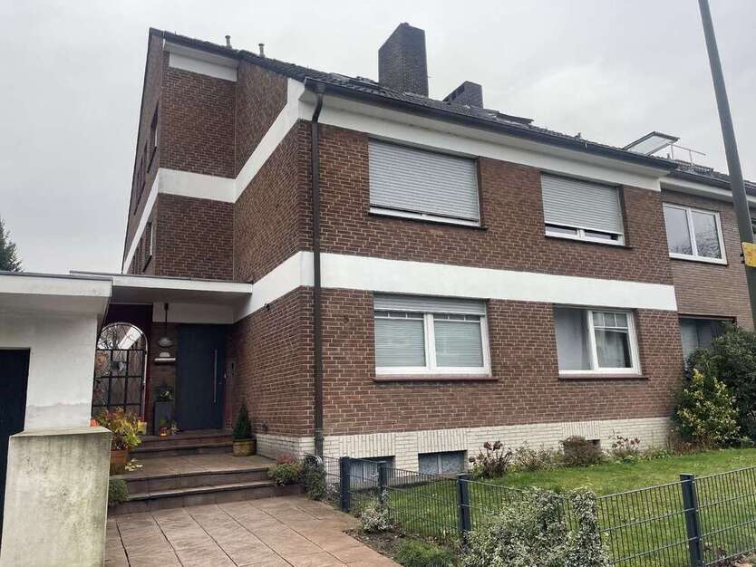 Haus zum Kaufen in Düsseldorf 777.000 € 254.5 m²