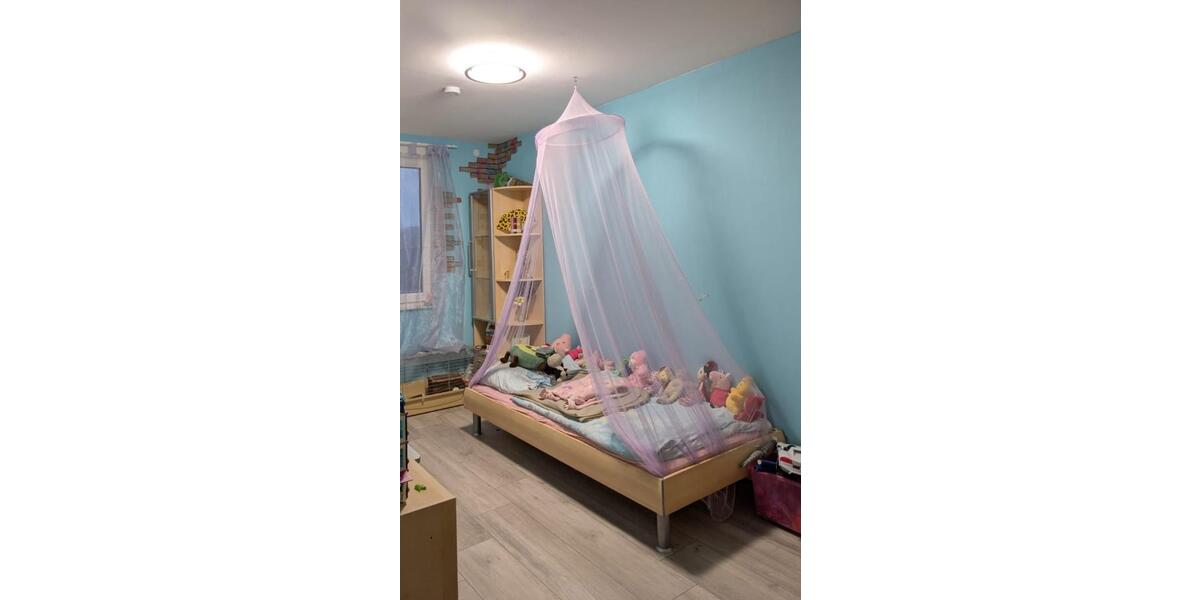 Schönes und modernes Reihenhaus - sehr energieeffizient (A KfW 5.5 zimmer