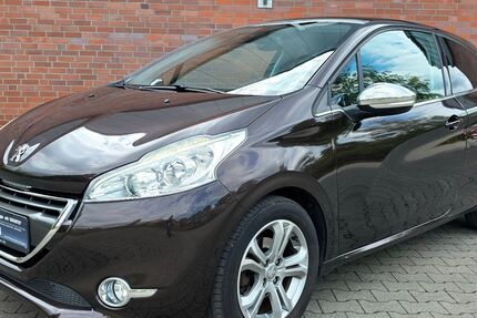Peugeot 208 116.000 km 5.600 &euro; Herne (NRW) 44628