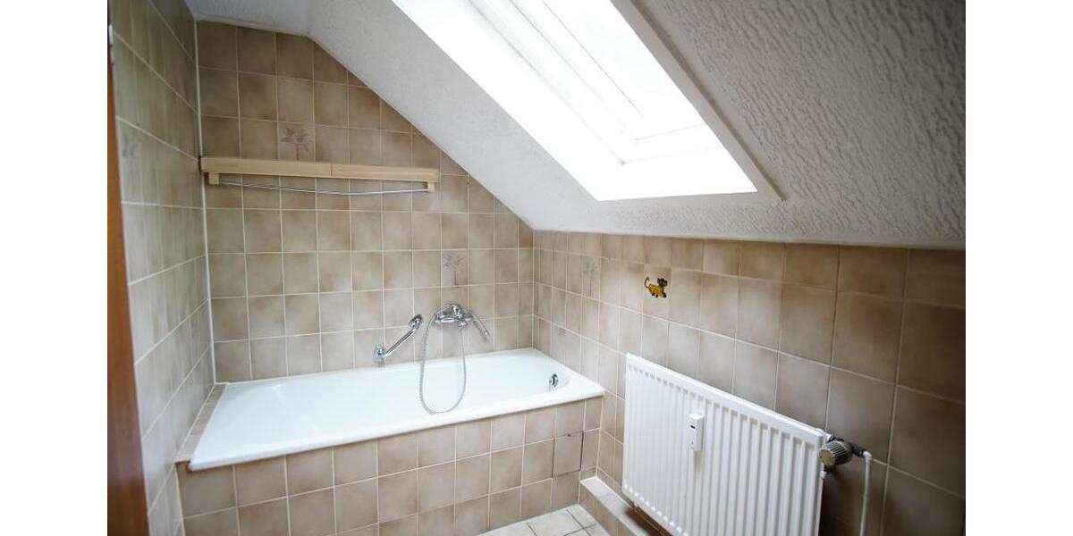 ERSTBEZUG nach Sanierung + Einzug ab 01.03.2026 möglich! 2 zimmer