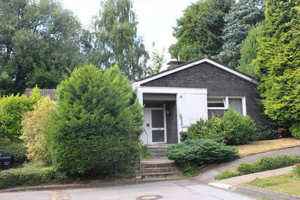 Sanierungsbedürftiges Architektenhaus in beliebter Lage