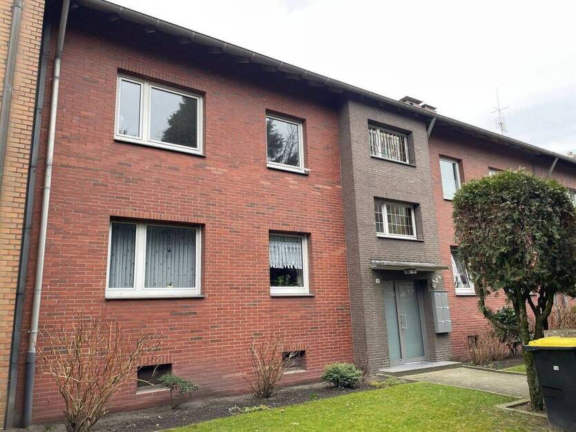 3 12 Raum, nur noch Möbel reinstellen.