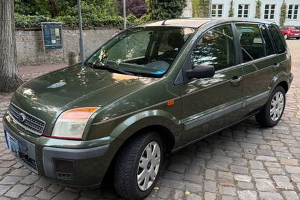 Ford Fusion 100.112 km 2.900 &euro; Gelsenkirchen 45894