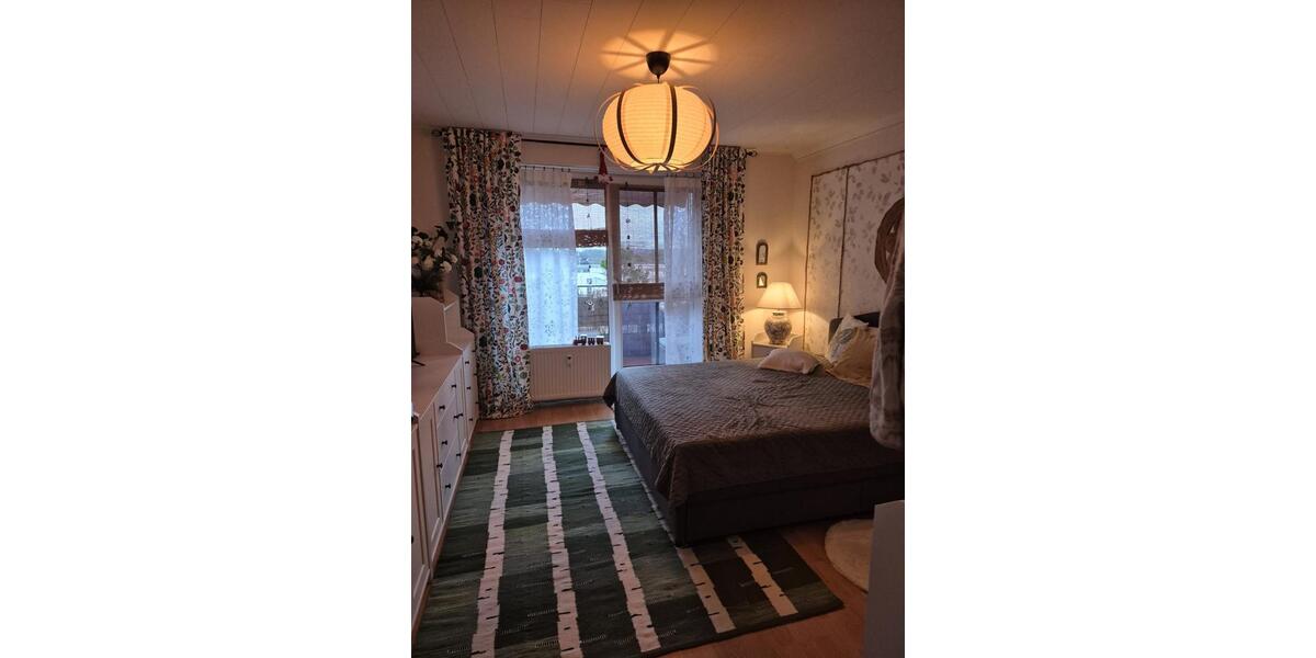 Gemüliche 2 Zimmer Dachgeschosswohnung mit 2 Balkonen in Voerde 2 zimmer