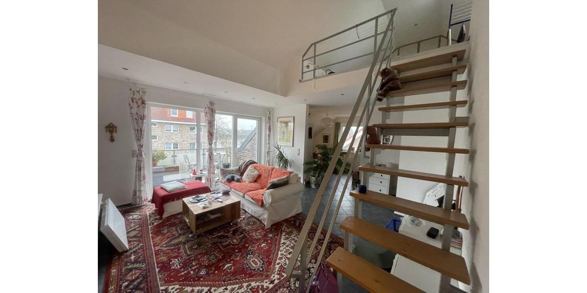 Geräumige 2-Zimmer-DG-Wohnung mit Galerie & Balkon in bester Wohnlage von Rheinberg 2 zimmer