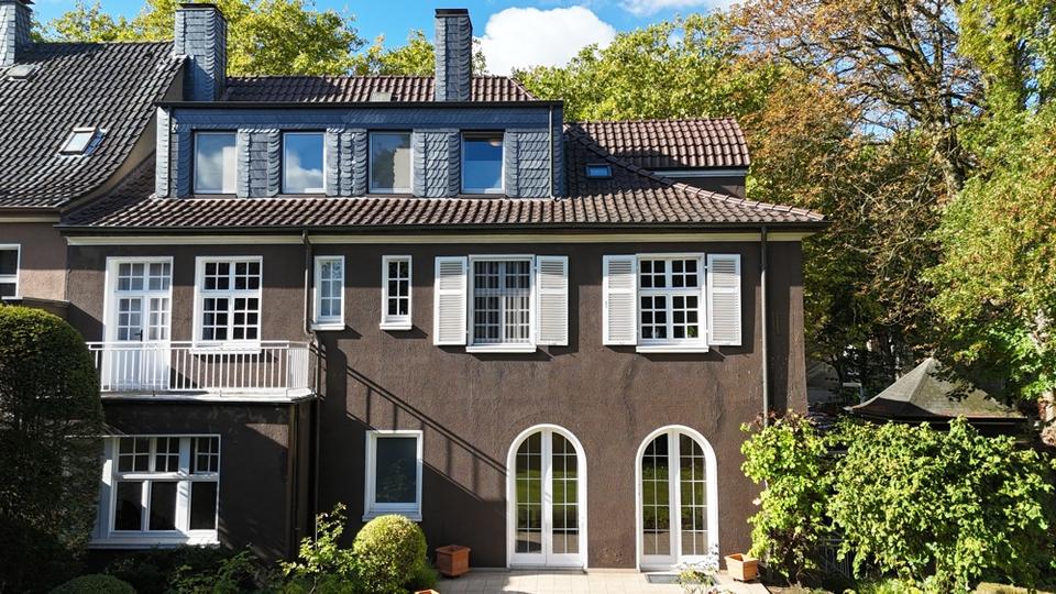 Einzigartiges Mietangebot: Historische Villa mit großem Garten | ca. 310 m² Wohnfläche 12 zimmer