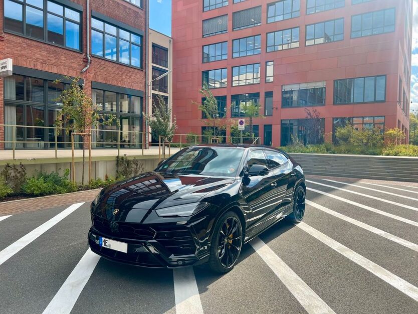 Lamborghini Urus 83.511 km 179.900 € Düsseldorf 40217